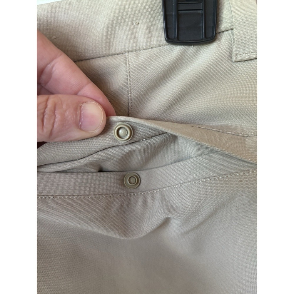 Lululemon‎ Commission Shorts Classic 9" Men's Size 32 Beige LM7AK3S - Picture 6 of 8